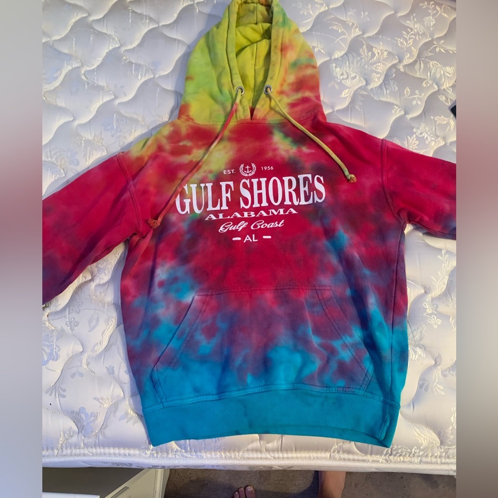 Gulf shores sweat shirt with hood